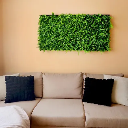 Апартаменти Green Cozy And Central 1bdrm